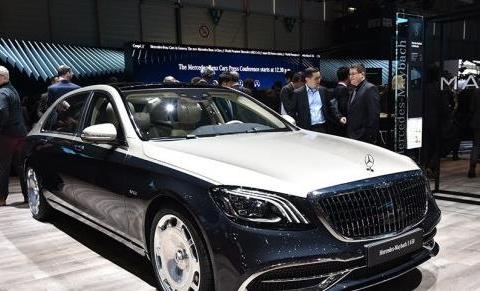 实拍奔驰迈巴赫S650，豪华到无可挑剔，宝马奥迪要超越它太难了