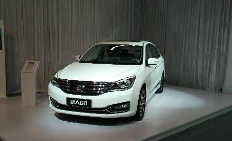 115马力，东风风神新A60还没开卖就红，紧凑SUV黑马