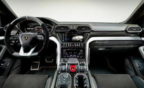 开着300多万的超跑SUV竟想起了前任！