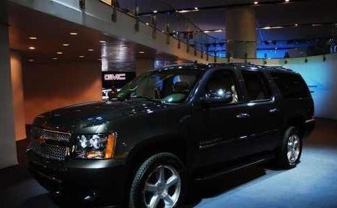 雪佛兰―Soburban，车身达到了5.7米