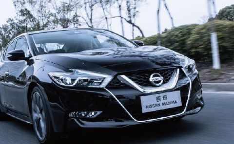 日产西玛怎么样？这款轿跑性能如何？今天就简单的分析一下