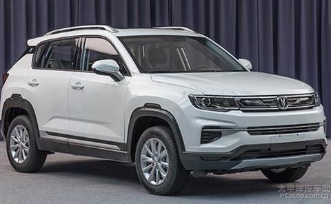 长安CS35换代, 神似途观L, 全景天窗配贯穿车身, 仅7万起