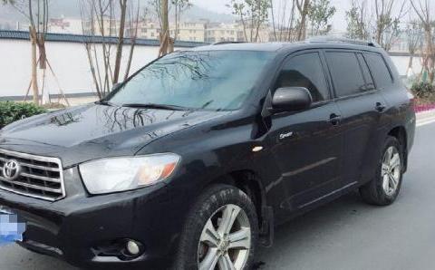 花十多万买辆汉兰达驾驶