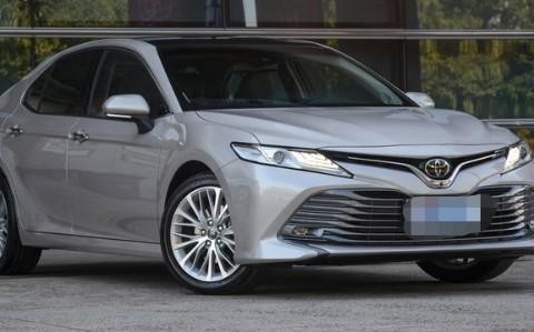 老婆想买帕萨特，兄弟建议买雅阁，而我却提了这款日系车！