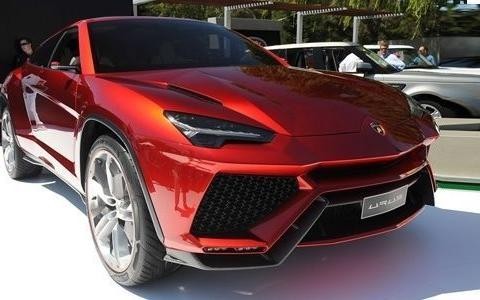 号称陆地最快量产SUV，宾利添越跟它飙都得吃土