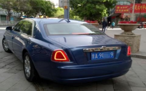 兰州这辆古斯特出行总有辆装甲越野形影相随，车主非常神秘