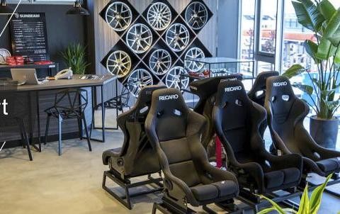 专改宝马的日本改装店长什么样？探访东京五十年老店