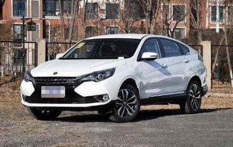 国产最拉风的车型，溜背造型吊打众泰T700，11万起售合资车都怂