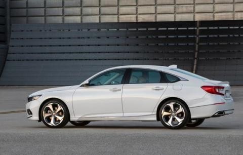 2017洛杉矶车展, 2018年的本田雅阁和2018款马自达6, 依旧成为亮点