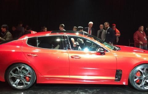 韩系小“玛莎拉蒂”进口车只需20万，更是完爆宝马3系！