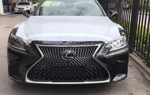 126万提全国首台换代雷克萨斯LS500h：比奔驰S级都要帅！