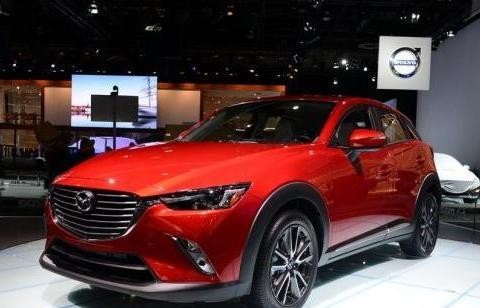 搭载创驰蓝天2.0发动机，颜值美的不像话，红色还要加价