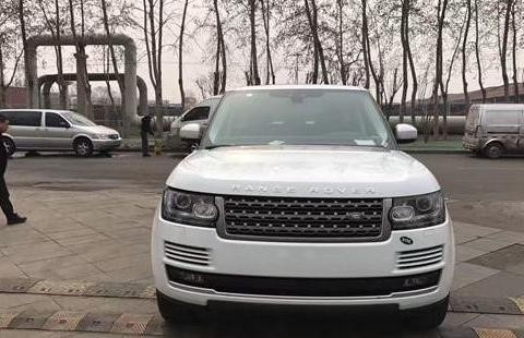 一款真正的顶级奢华全方位运动型SUV, 奔放的运动感, 冲劲十足