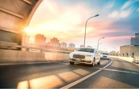 一品重磅 | 新时代，和福特金牛座一起遇见精英生活