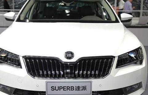 大众又一失败车型, 和迈腾同平台, 比帕萨特帅, 跌至11万无人问津