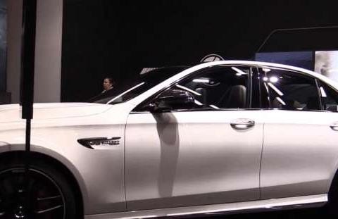 2018款奔驰豪华性能车，百公里加速可在3.4秒内完成