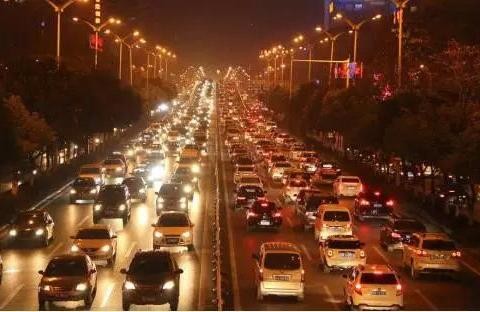 还买什么iPhone X！加300块你就能成为这个城市最亮的少年