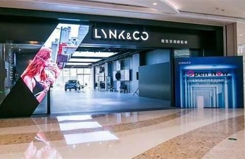 吉利成功偷师特斯拉，把4S店开在这地方