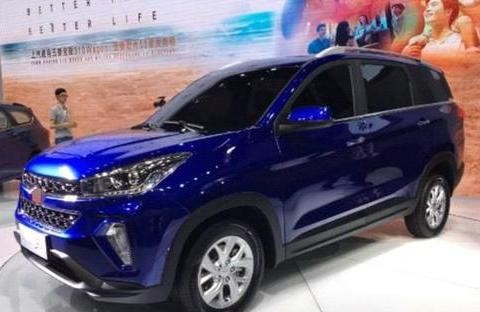 5万只能选宝骏？售价4.18万，买这款车，全景天窗，还有CVT可选