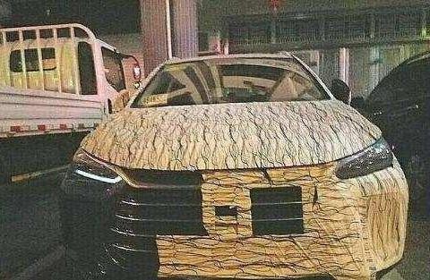 比亚迪终于换车标了，第二代比亚迪唐来了！