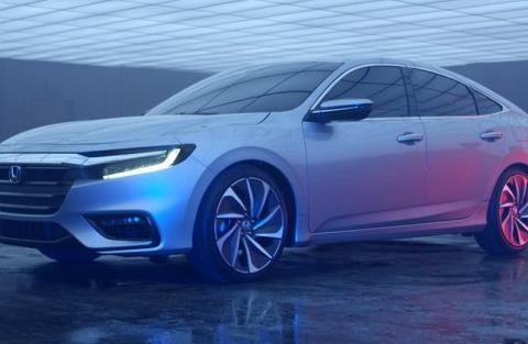 混动版的全新雅阁，内饰比普通版好看太多，新凯美瑞惊出一身冷汗