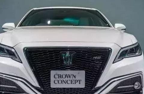 全新丰田第十五代皇冠 超高颜值实力圈粉