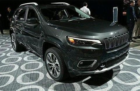 jeep全新SUV王者归来配置超普拉多，大7座21万起，性能秒杀锐界