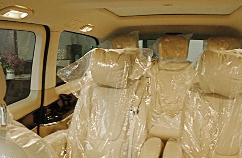 埃尔法太贵了，还是买这辆吧！