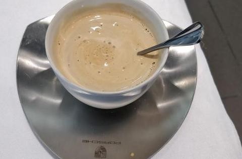 新卡宴来了，只展5天，快去南岸保时捷中心品鉴！