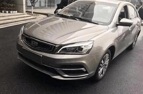 首台18款吉利帝豪到店，配全新液晶仪表盘，1.4T高配售10万