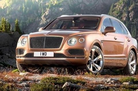 兰州首辆1500万豪车上牌！加一次油2000块！够吃一年拉面