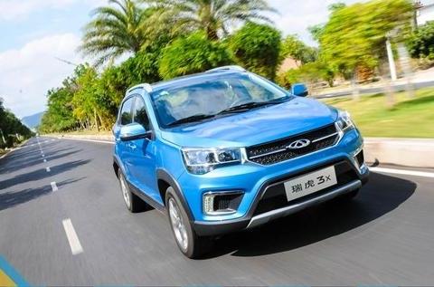 宝骏510地位不保？这辆国产SUV五万起售配置齐全，飞度慌了