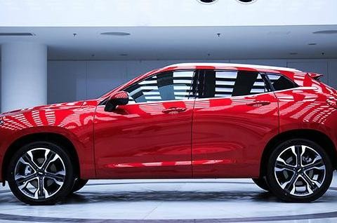 省油又耐造，颜值高动力强内饰豪华，买不后悔！媳妇看都笑