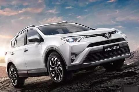 RAV4荣放全面升级，性价比远超CR-V，搭全新2.0L 油耗下降1.6L