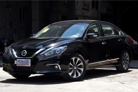 新车刚开出4s店就趴窝了，谁知4S店直接甩锅让车主掏钱换电脑版