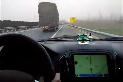 宝骏730也疯狂，高速满载能跑160码，发现车身抖的厉害