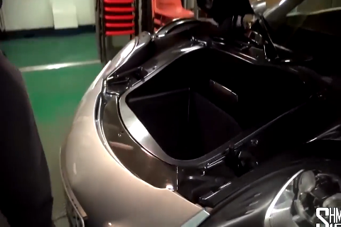 价值1500万的超级跑车，敞篷的时候才知道有多尴尬