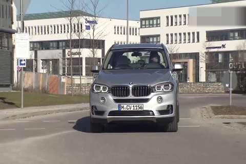 SUV三巨头对比 宝马X5 揽胜VELAR 保时捷卡宴 你喜欢哪个