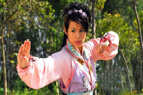 十个版本的秋香，张静初最风情，张俪很矫情，李若彤太?