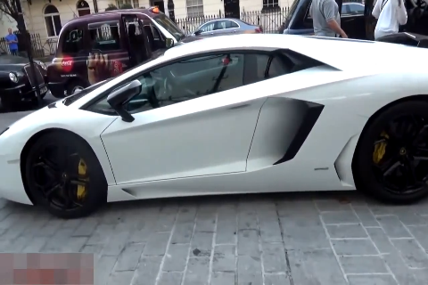 兰博基尼在这辆三轮跑车面前风度尽失