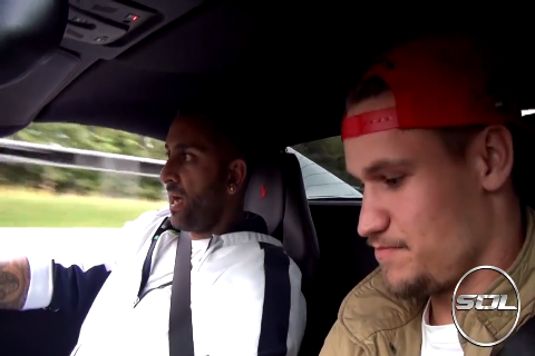 600万法拉利跑车到底有多牛，让大众高尔夫先跑就知道了