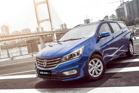 宝骏510卸下“驴头”车标, 网友: 新车标真眼熟