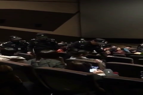 看女生3,前任哭得整个电影院停播,这也太矫情什么手机铃声好听女孩图片