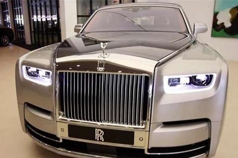 国内首台劳斯莱斯幻影到店, 内饰奢华到掉渣, 可惜钥匙是遗憾