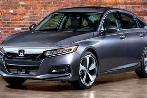 年底着急买车的都后悔了吧，18年上市的这3款新车才是特大重点