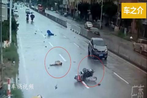 女子以为SUV会刹车，却没想到会发生了这一幕，俩孩子令人心碎！