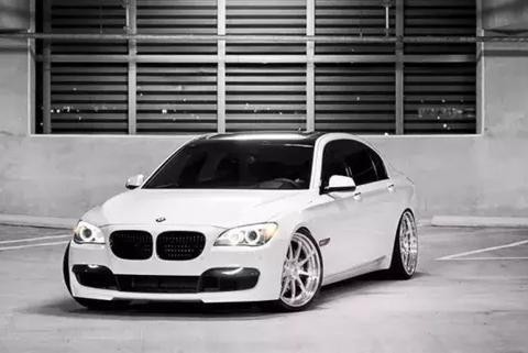 外国牛人修复已报废的宝马7系，看完后你还敢买二手车吗？