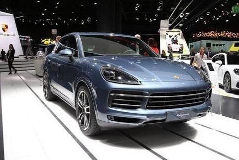 想买宝马X6不如先看它，这车2.9T发动机带四驱，颜值帅到没朋友