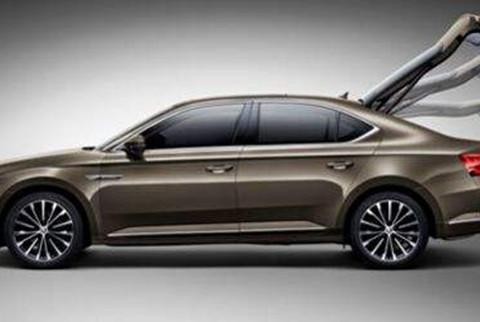 这款德系中型车，比阿特兹漂亮，轴距两米八，14万打死不买博瑞！