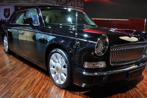 盘点千万豪车首撞事故：红旗L5国内首撞维修费高达百万